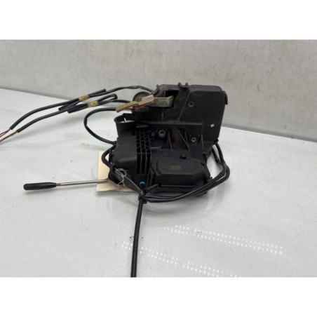 Serrure avant gauche MERCEDES CLASSE C 203