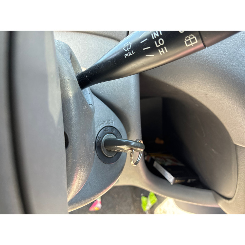 Vase de lave glace TOYOTA YARIS 1 Photo n°20