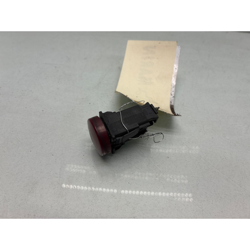 Bouton de warning CITROEN BERLINGO 1 Photo n°2