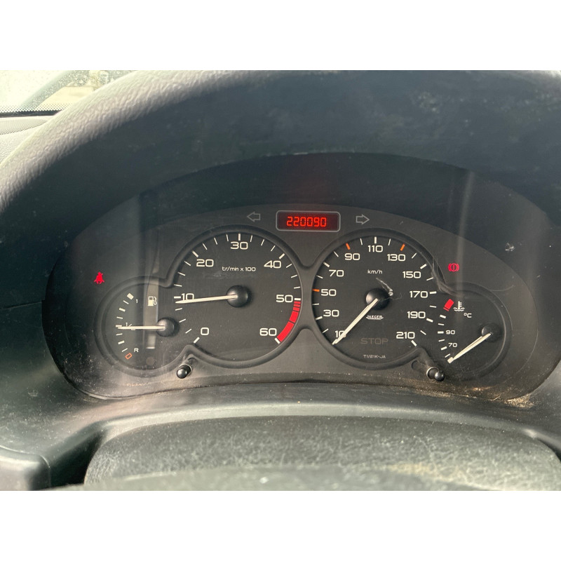 Bouton de warning CITROEN BERLINGO 1 Photo n°18
