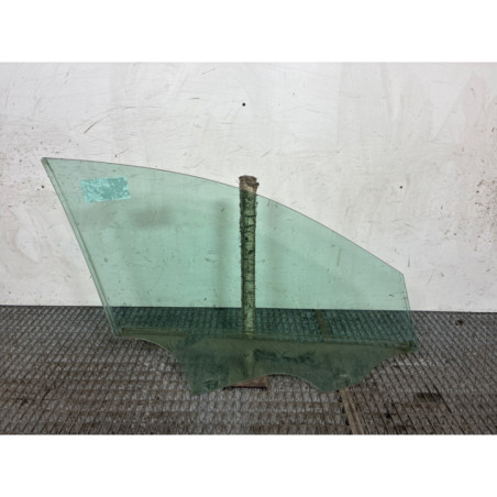 Vitre avant gauche MERCEDES CLASSE C 205