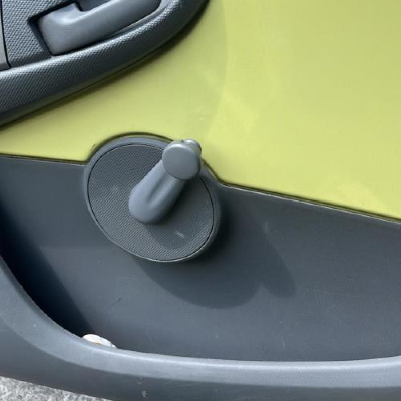 Serrure avant droit CITROEN C1 1 Photo n°5