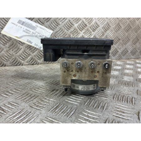 Bloc ABS (freins anti-blocage) MERCEDES CLASSE C 205