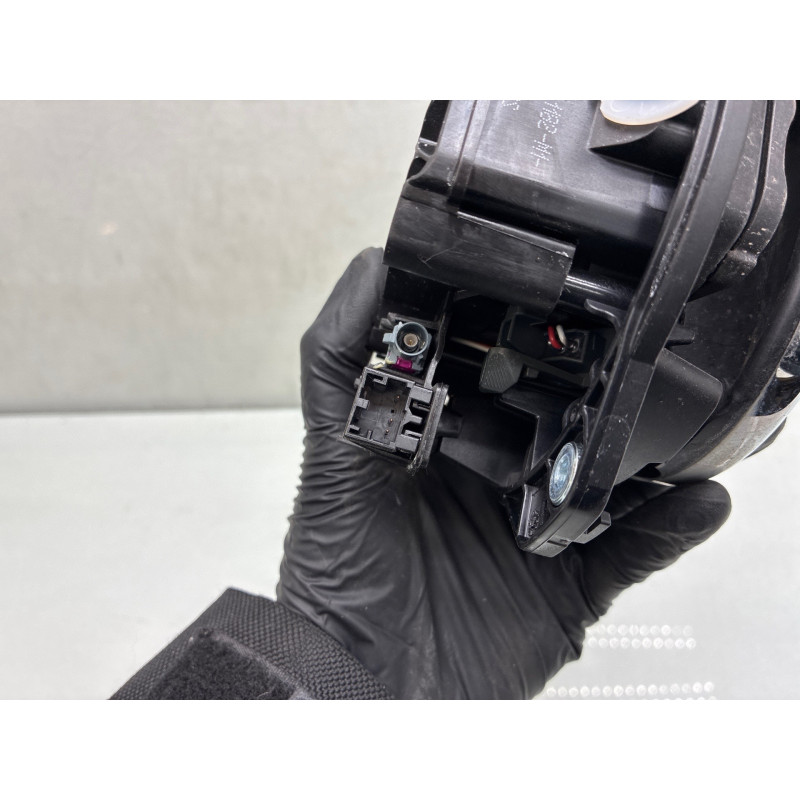 Bouton de coffre VOLKSWAGEN POLO 6 Photo n°4
