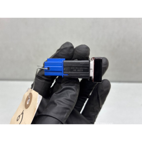 Bouton de warning VOLKSWAGEN POLO 6