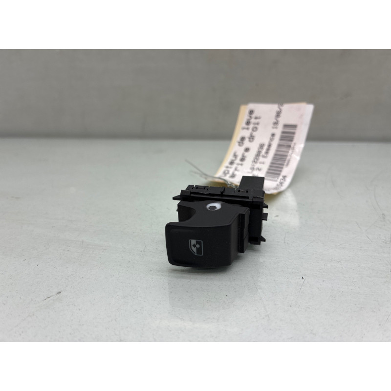 Interrupteur de leve vitre arriere droit VOLKSWAGEN POLO 6 Photo n°1