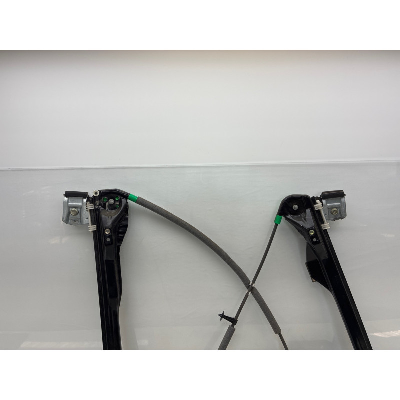 Leve vitre electrique avant gauche FORD FOCUS 1 Photo n°1