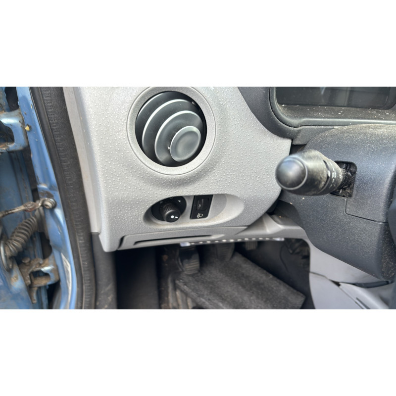Custode avant gauche (porte) CITROEN C3 1 Photo n°16
