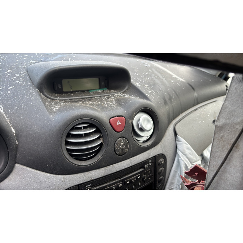 Custode avant gauche (porte) CITROEN C3 1 Photo n°18