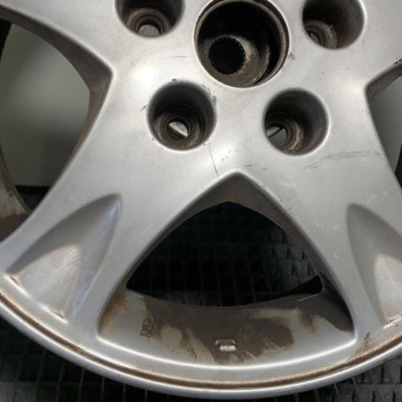 Jante NISSAN ALMERA TINO Photo n°3