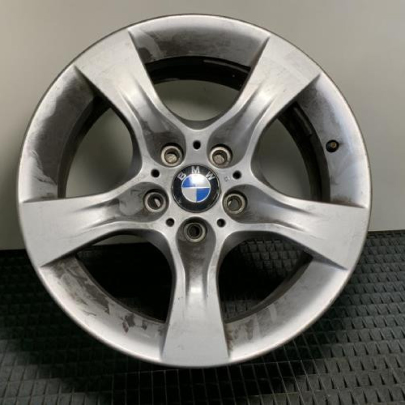 Jante BMW SERIE 1 E87 Photo n°1