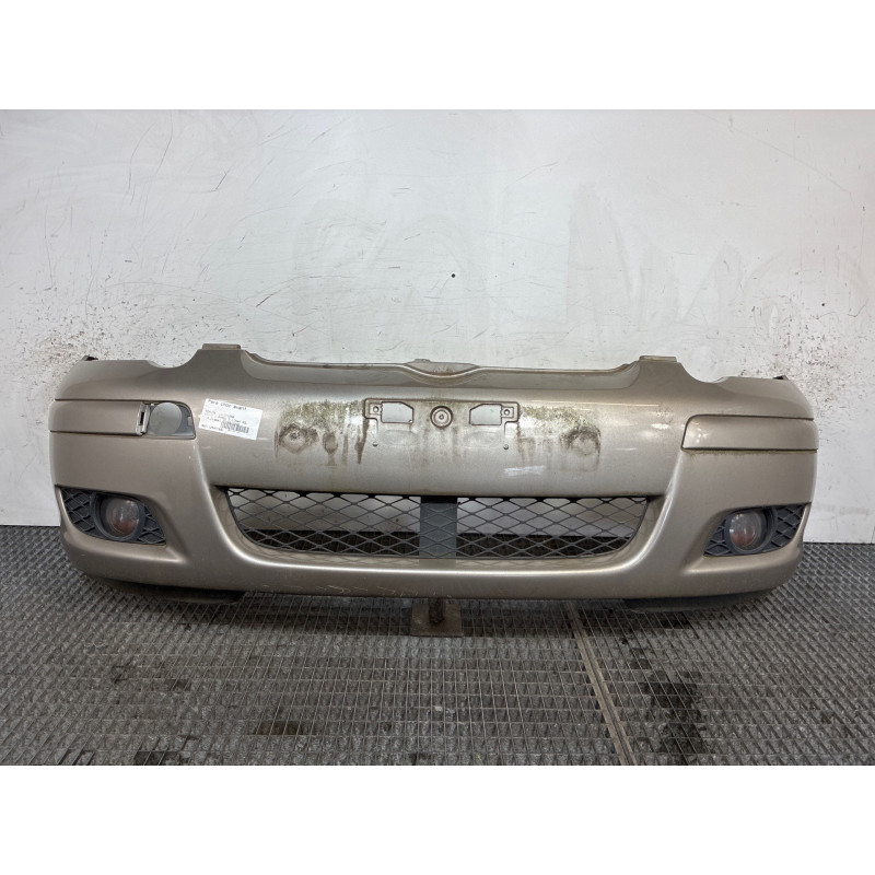 Pare choc avant TOYOTA YARIS 1 Photo n°3