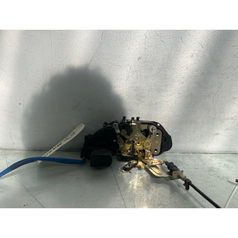 Serrure avant droit KIA CARNIVAL 1 Photo n°1