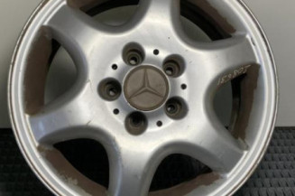 Jante MERCEDES CLASSE C 202 Photo n°1