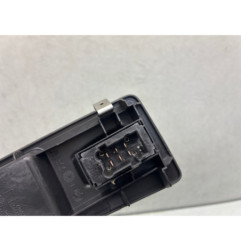 Interrupteur de leve vitre avant droit FIAT GRANDE PUNTO