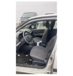 Vitre avant gauche RENAULT CLIO 2