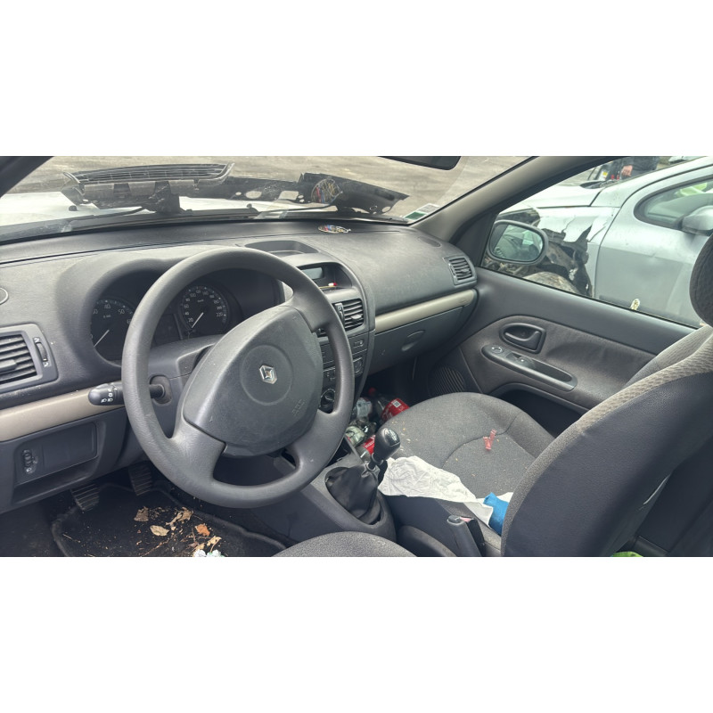 Vitre avant gauche RENAULT CLIO 2 Photo n°19