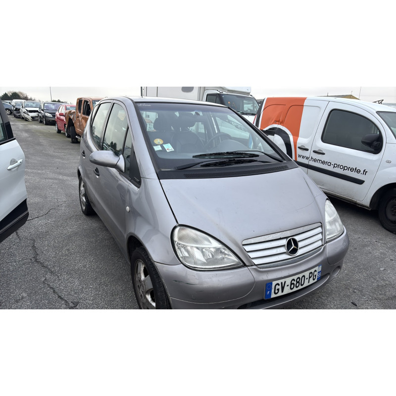 Calandre MERCEDES CLASSE A 168 Photo n°7