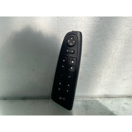 Interrupteur de leve vitre avant droit FIAT STILO