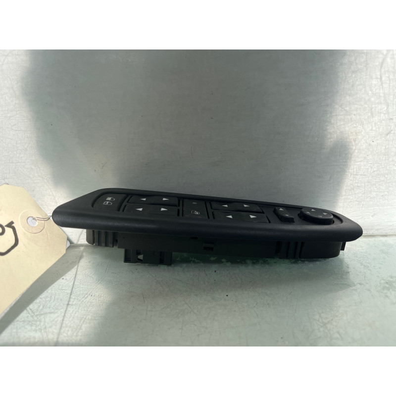 Interrupteur de leve vitre avant droit FIAT STILO Photo n°3