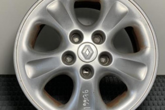 Jante RENAULT LAGUNA 1 Photo n°1