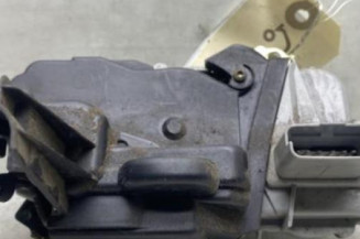 Serrure avant droit PEUGEOT 307