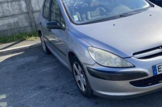 Serrure avant droit PEUGEOT 307