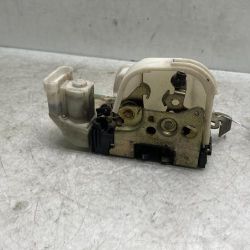 Serrure avant droit FIAT PUNTO 1 Photo n°4