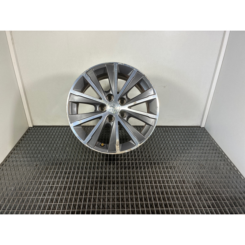 Jante PEUGEOT 308 2 SW Photo n°3
