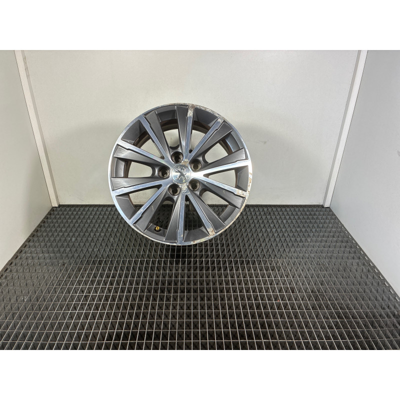 Jante PEUGEOT 308 2 SW Photo n°4