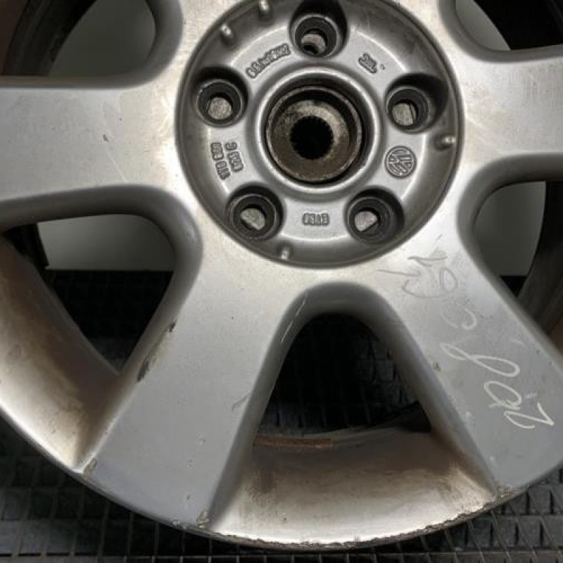 Jante VOLKSWAGEN GOLF 5 Photo n°3