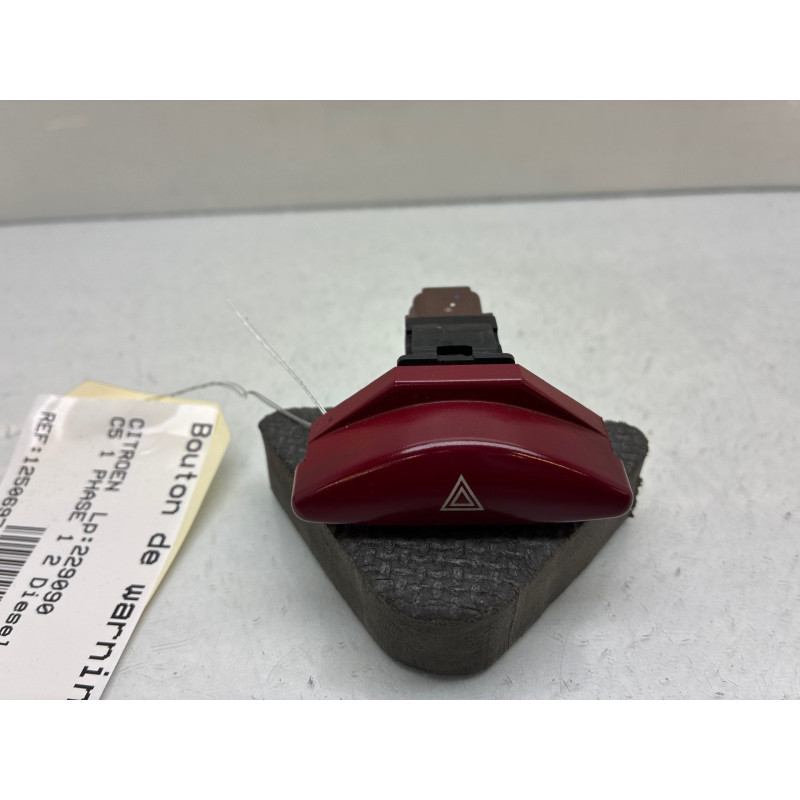 Bouton de warning CITROEN C5 1 Photo n°3
