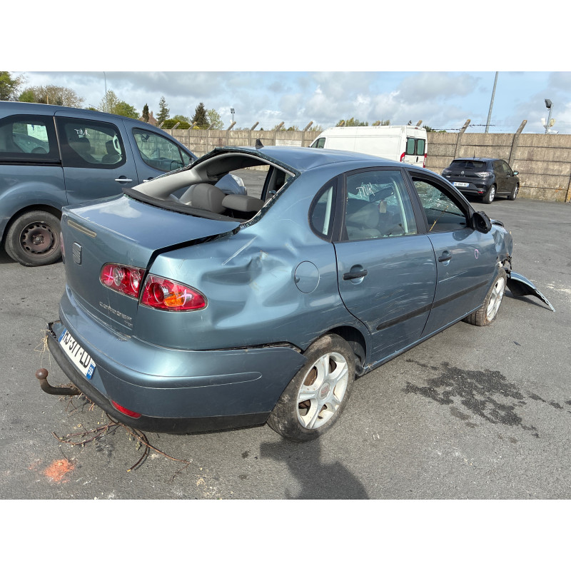 Calandre SEAT CORDOBA 2 Photo n°7