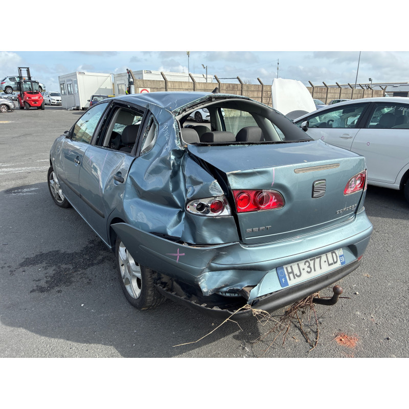 Calandre SEAT CORDOBA 2 Photo n°8