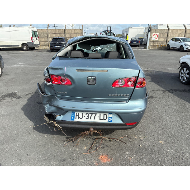 Calandre SEAT CORDOBA 2 Photo n°9