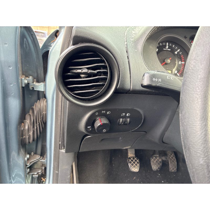 Calandre SEAT CORDOBA 2 Photo n°18