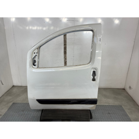 Porte avant gauche PEUGEOT BIPPER Photo n°1