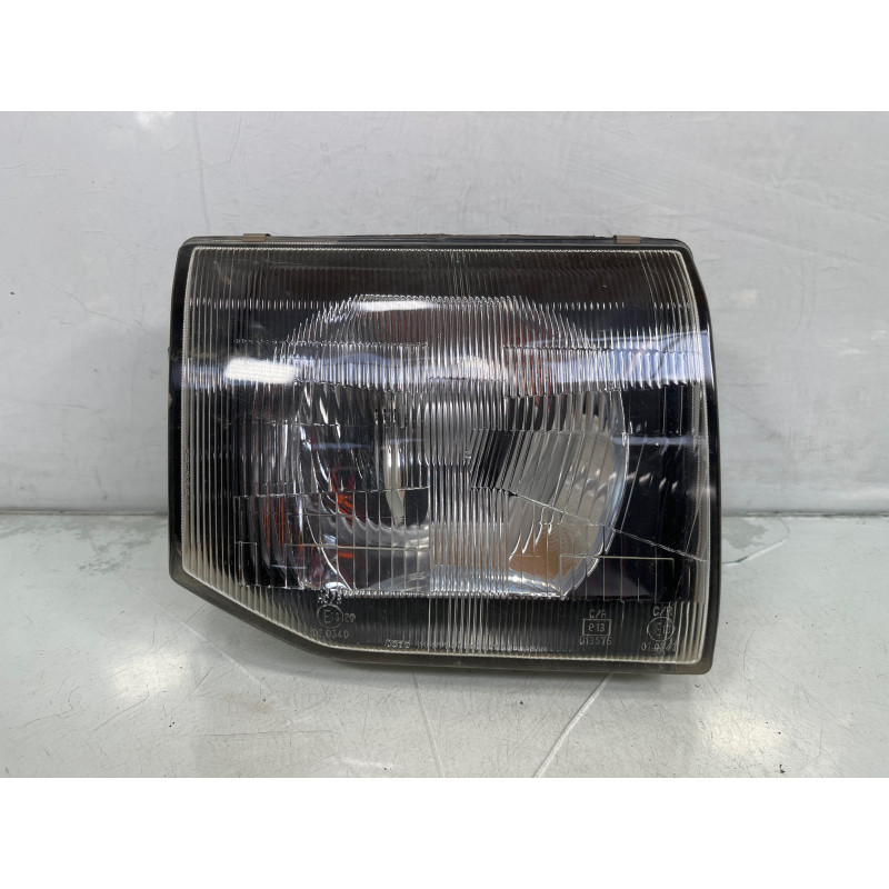 Optique avant principal droit (feux)(phare) MITSUBISHI PAJERO 2 Photo n°1