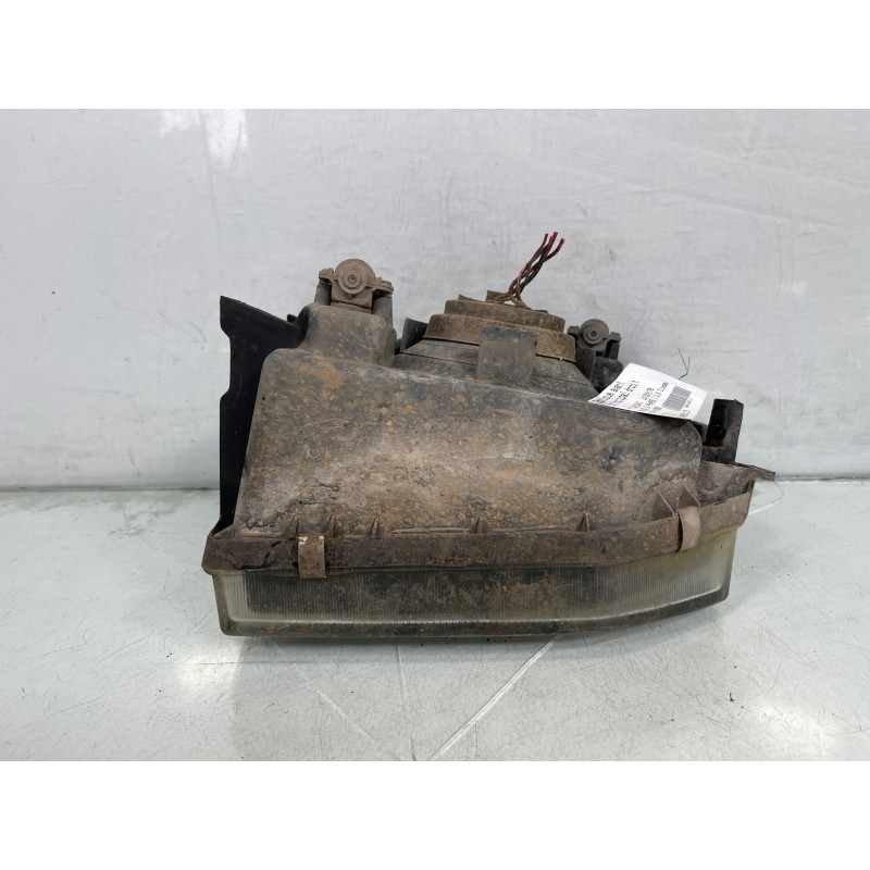 Optique avant principal droit (feux)(phare) MITSUBISHI PAJERO 2 Photo n°3