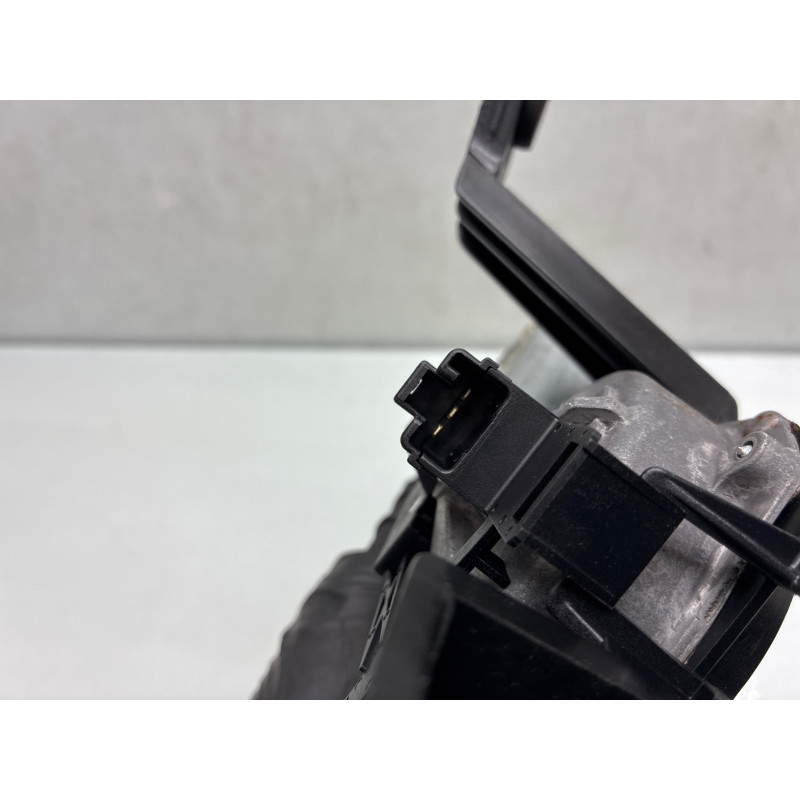 Moteur essuie glace arriere TOYOTA YARIS 1 Photo n°4