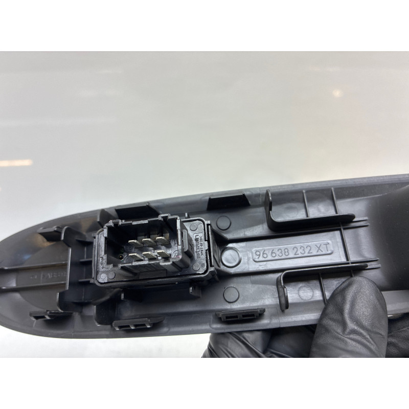 Interrupteur de leve vitre avant droit CITROEN DS3 Photo n°5