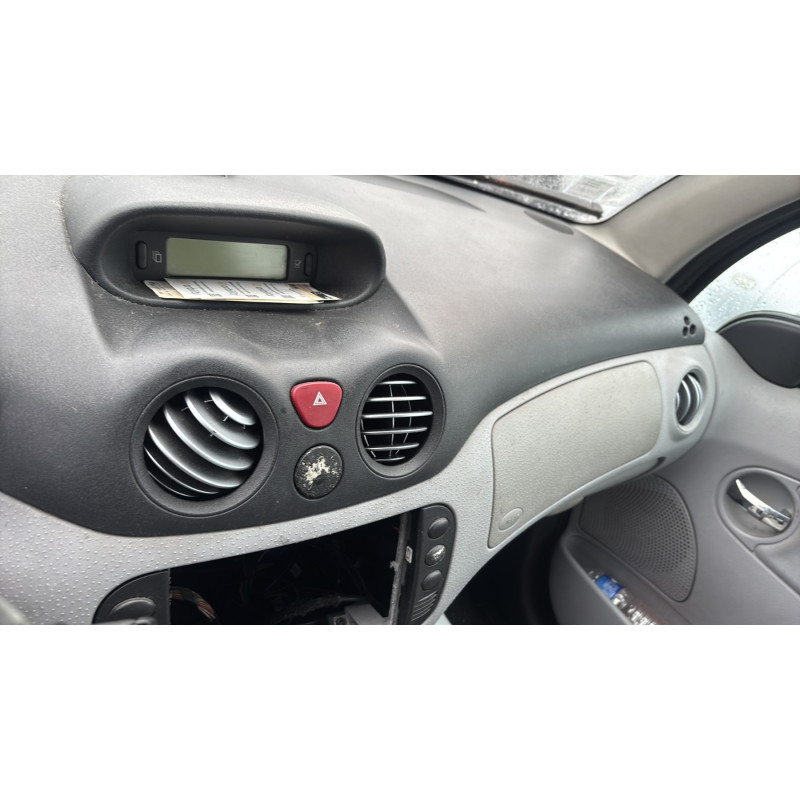 Bouton de warning CITROEN C3 1 Photo n°20