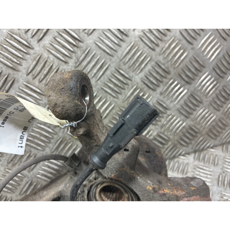 Pivot de moyeu avant droit RENAULT CLIO 3 Photo n°4