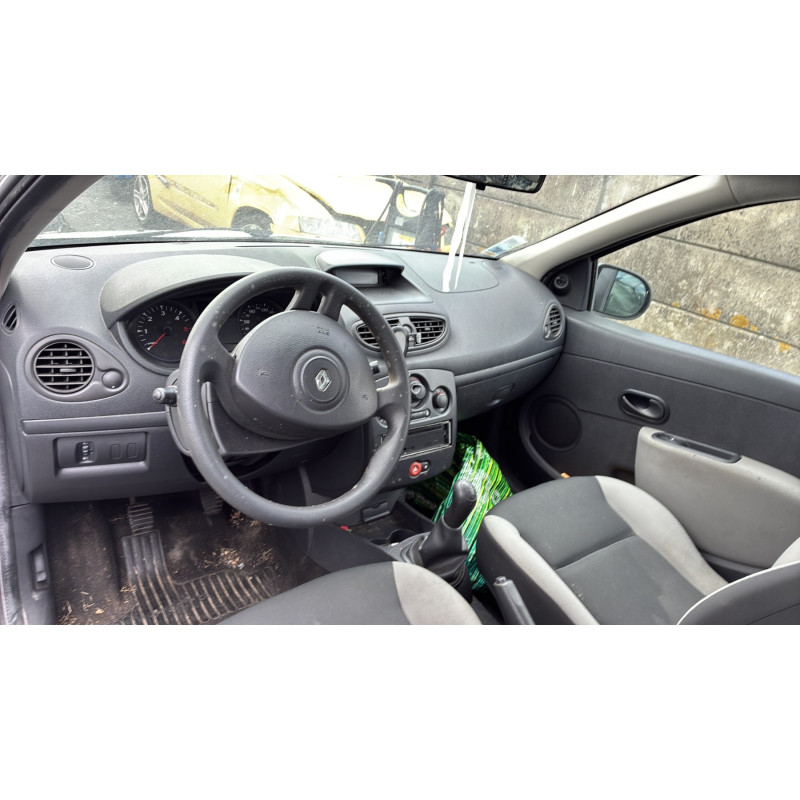 Pivot de moyeu avant droit RENAULT CLIO 3 Photo n°19