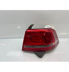Feu arriere principal droit (feux) VOLKSWAGEN PASSAT 6 Photo n°1