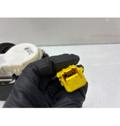 Pretensionneur de ceinture avant gauche VOLKSWAGEN PASSAT 6