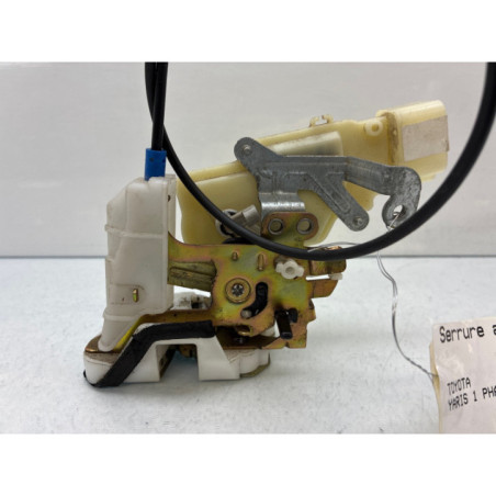 Serrure arriere droit TOYOTA YARIS 1