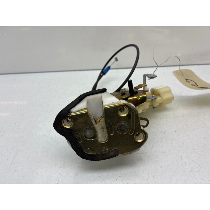 Serrure arriere droit TOYOTA YARIS 1 Photo n°4