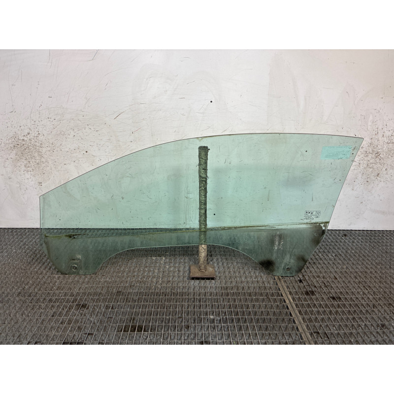 Vitre avant droit FORD FOCUS 2 Photo n°2