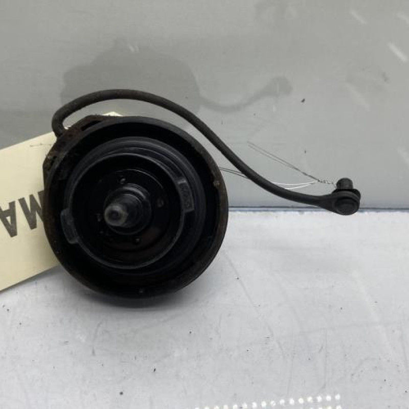 Bouchon de carburant VOLKSWAGEN JETTA 4 Photo n°3